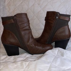 🔥SALE🔥 Aerosoles Women's Invitation Boot